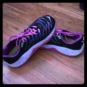 🔥🏃🏻‍♀️Hoka One One Clayton 2 running shoes.